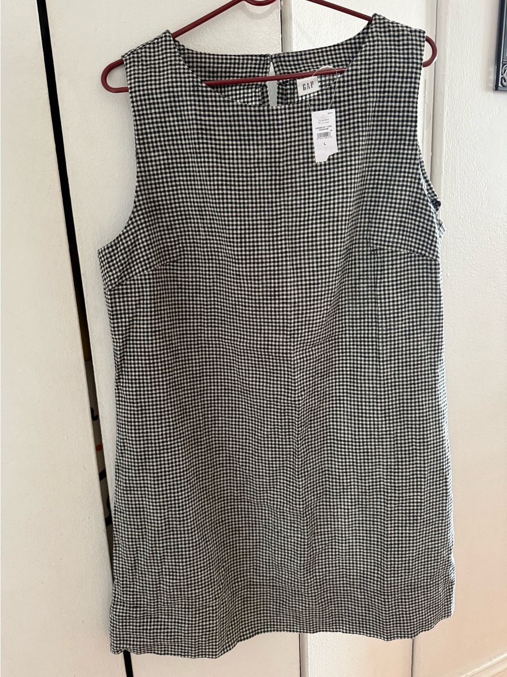 GAP Black and White Gingham Sleeveless Shift Top